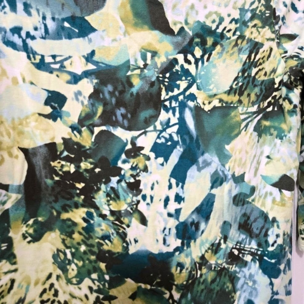 Chico's Women Top Abstract Floral Print Rayon Spandex Casual Size 1‎ M - Picture 3 of 8